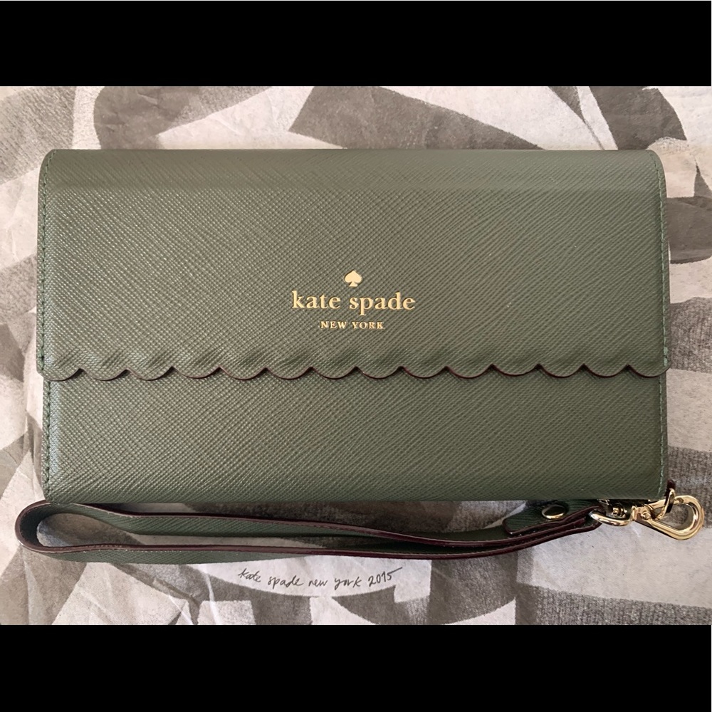 Kate Spade magnetic phone case clutch w/cardholder